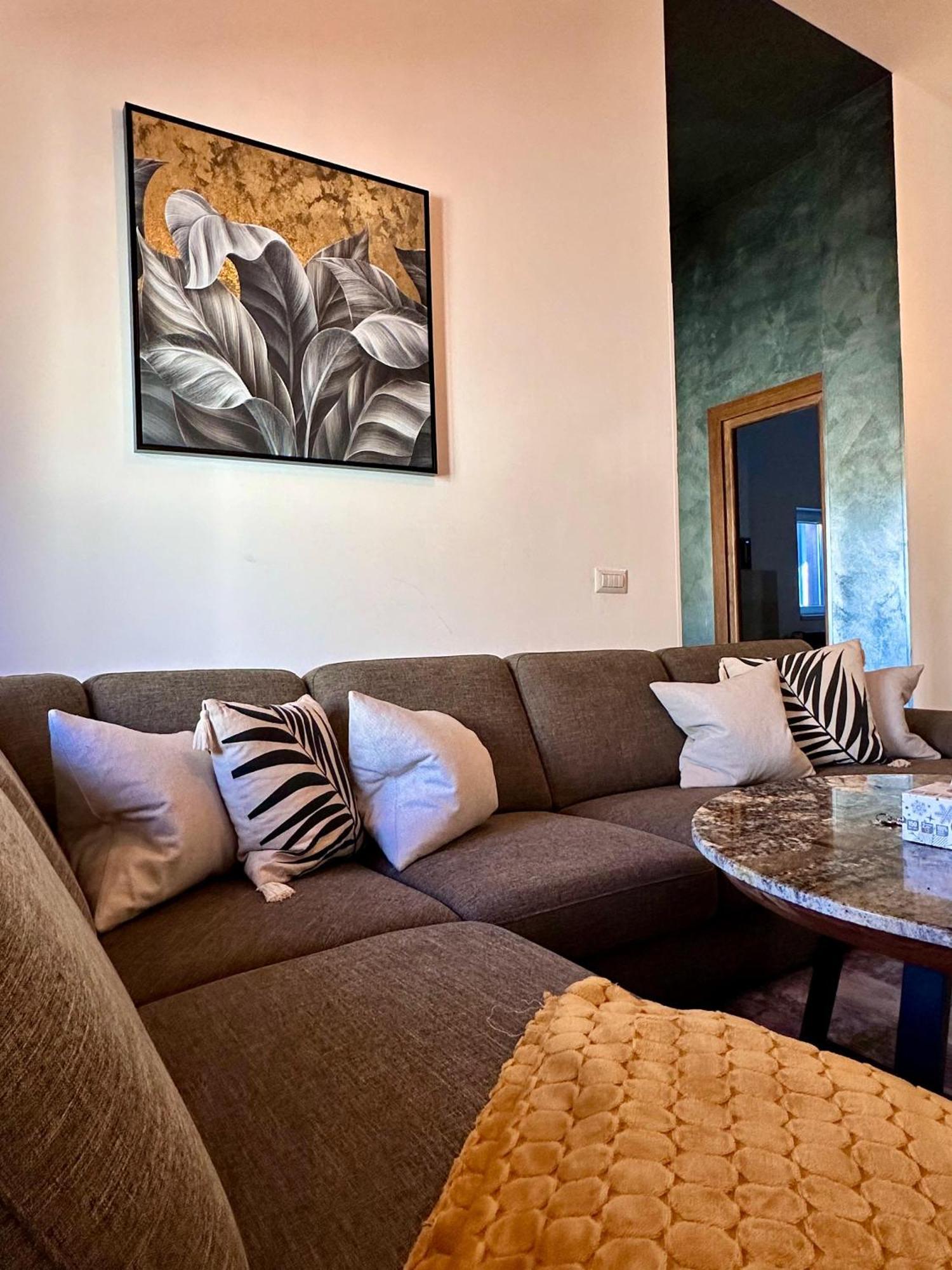 Madison Lake Villa Balotesti Kültér fotó